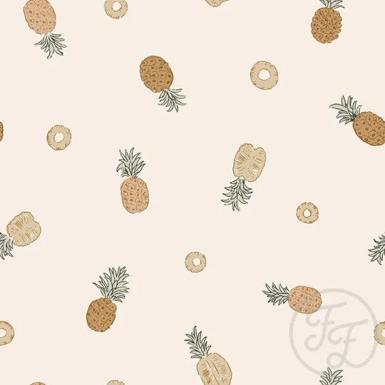 Family Fabrics | Sweet Pineapples | 101-221 (by the full yard)