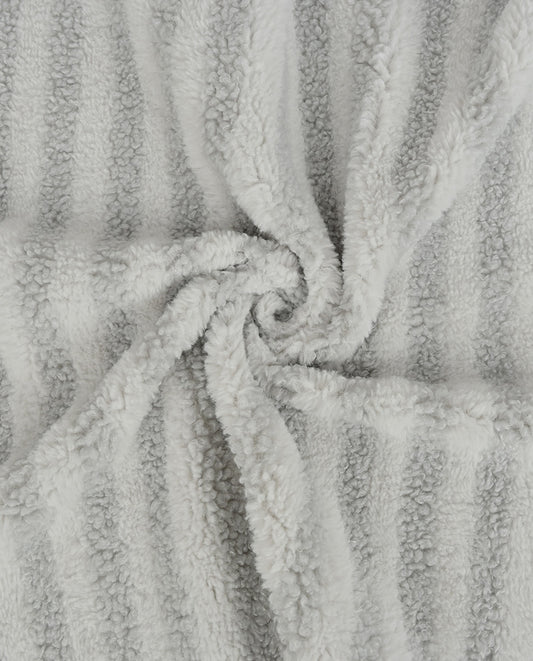 Teddy Stripe : 5918 : 62 : Light Grey