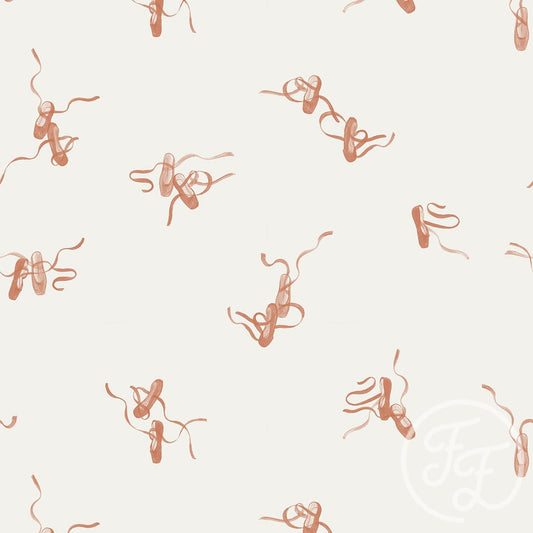 Family Fabrics | Pointe 100-1273 (by the full yard)