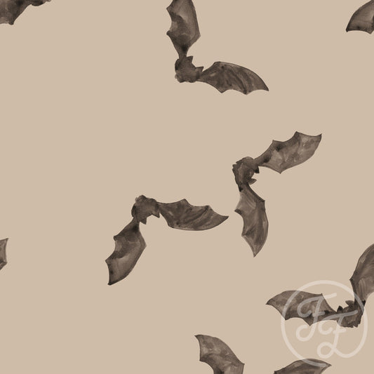 Family Fabrics | Bats Big 100-1378 (by the full yard)