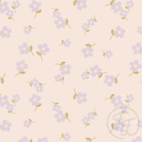 Family Fabrics | Bold Flower Lilac Small | 100-1719 (by the full yard)