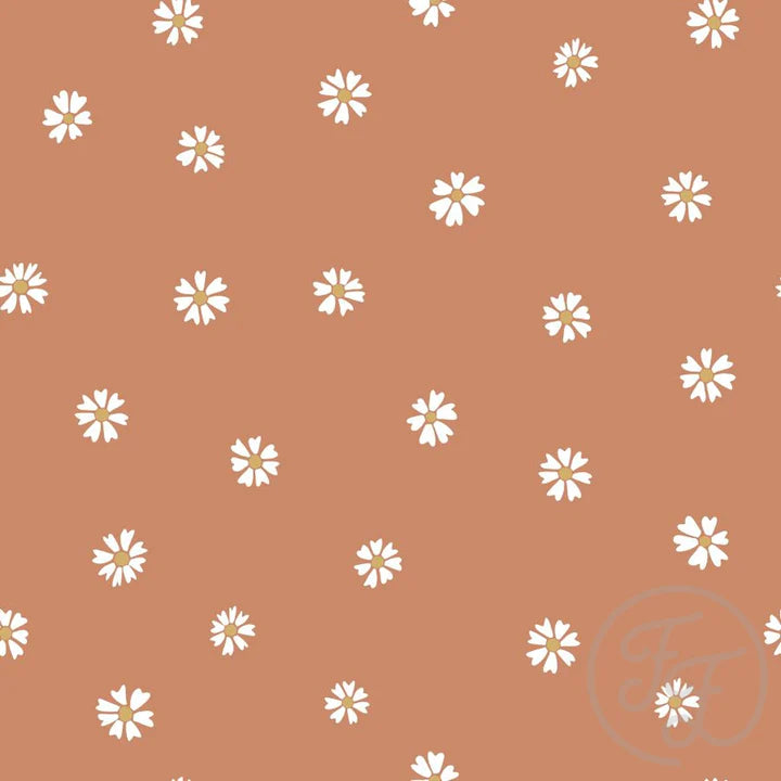 Family Fabrics | Daisies Copper | 103-143 (by the full yard)